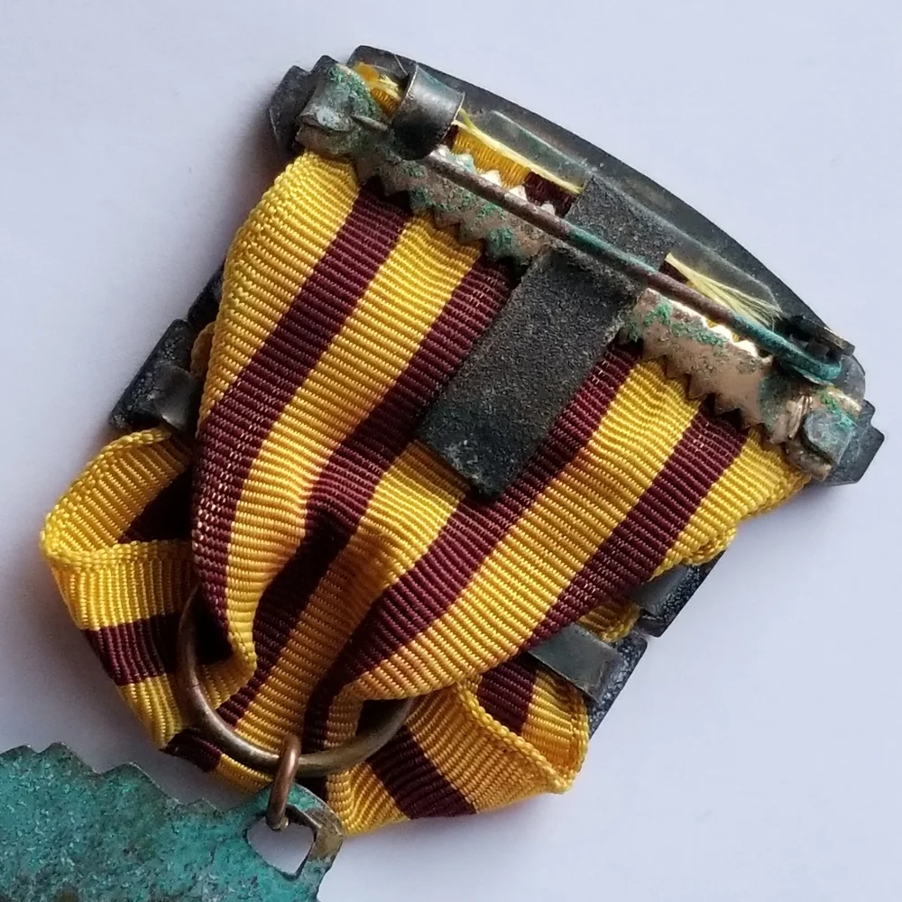 Vintage award medal pin Westwood Gun Club 1977 brooch